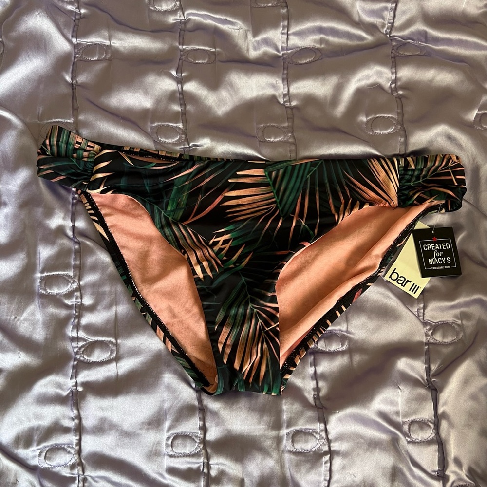Bar III swim suit bottom, size: XL